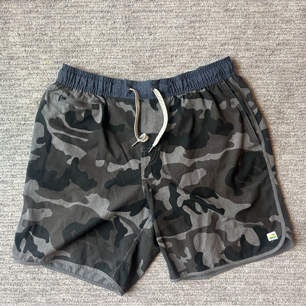 Men’s Vuori Athletic Shorts
